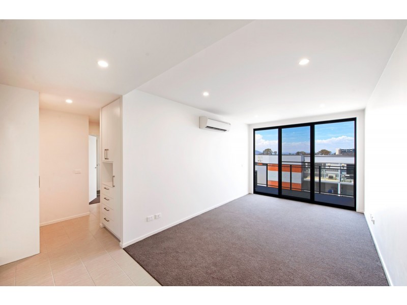 1 Bed + Study 79/2 Hinder Street, Gungahlin ACT 2912
