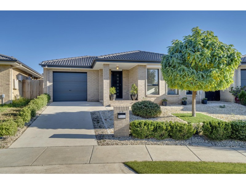 39 Walter Crocker Crescent, Casey ACT 2913