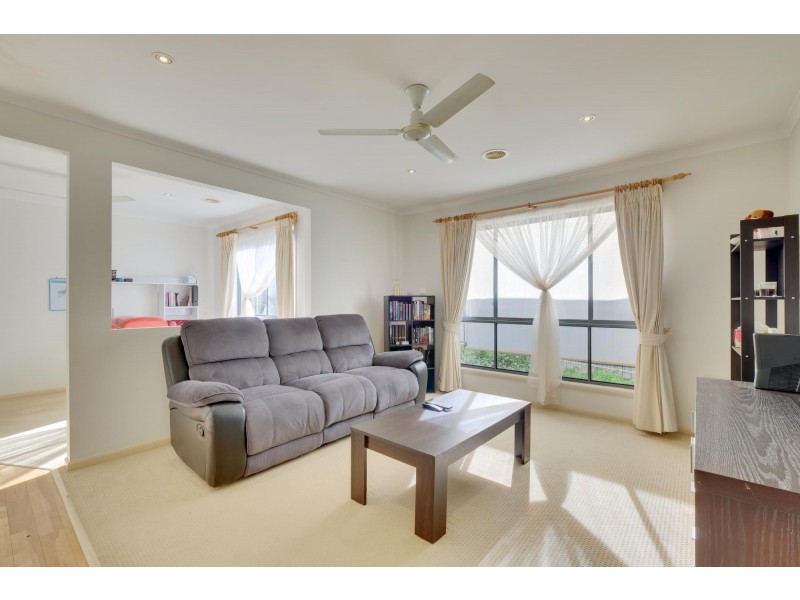 22 Gunyan Place, Ngunnawal ACT 2913