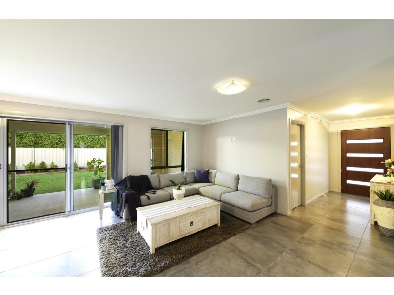 24 Colls Close, Yass NSW 2582