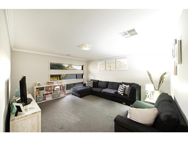 24 Colls Close, Yass NSW 2582