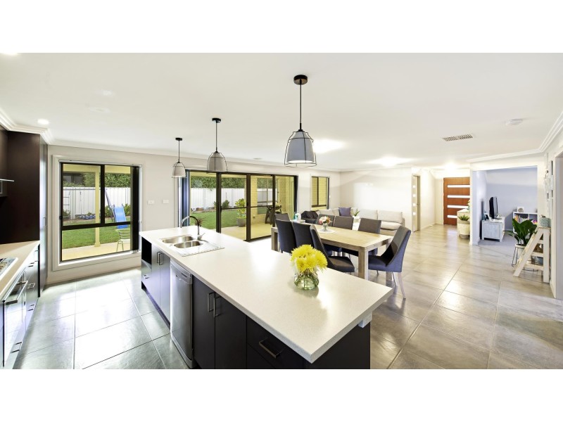 24 Colls Close, Yass NSW 2582