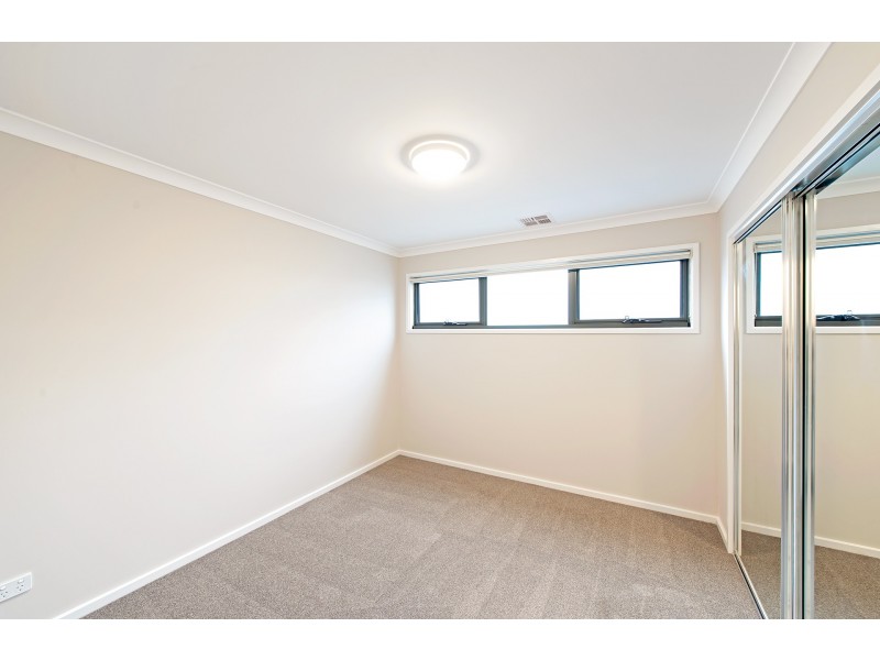 2/50 Henry Kendall Street, Franklin ACT 2913