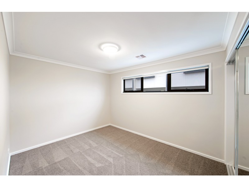 2/50 Henry Kendall Street, Franklin ACT 2913
