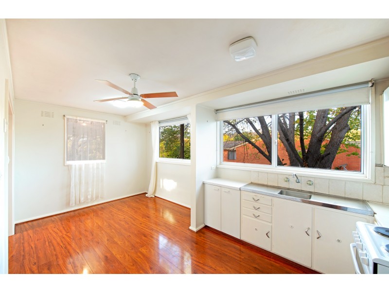 9 Bage Place, Mawson ACT 2607