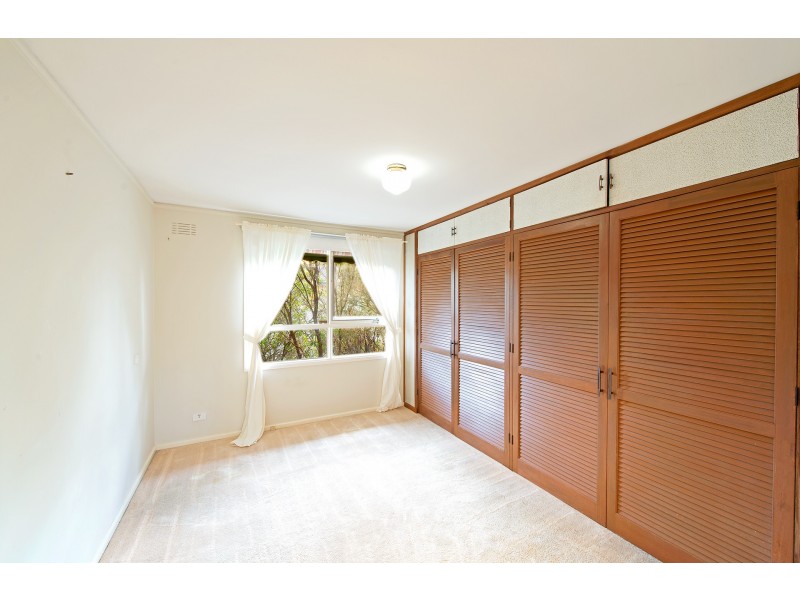 9 Bage Place, Mawson ACT 2607