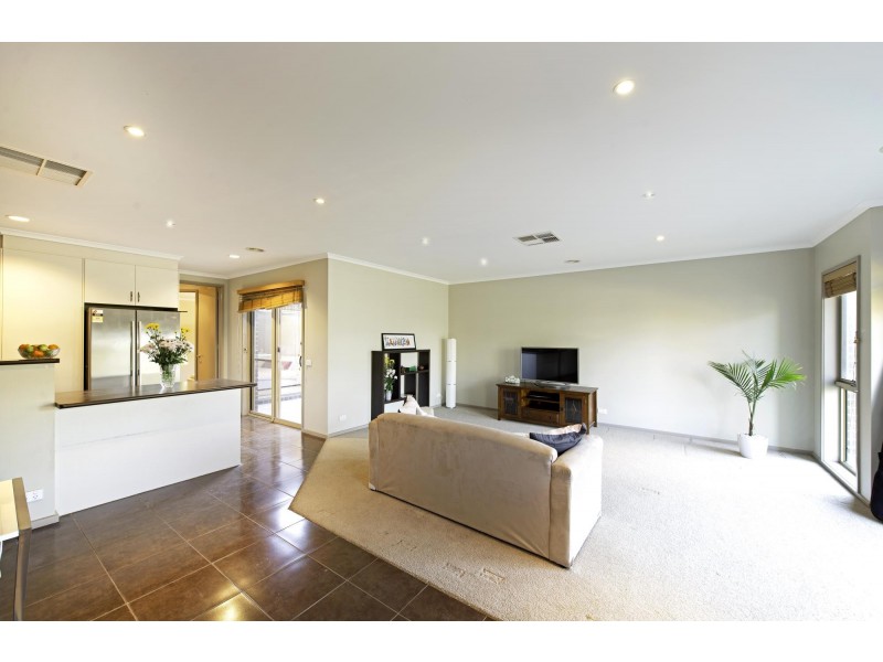 68 Alec Hope Crescent, Franklin ACT 2913