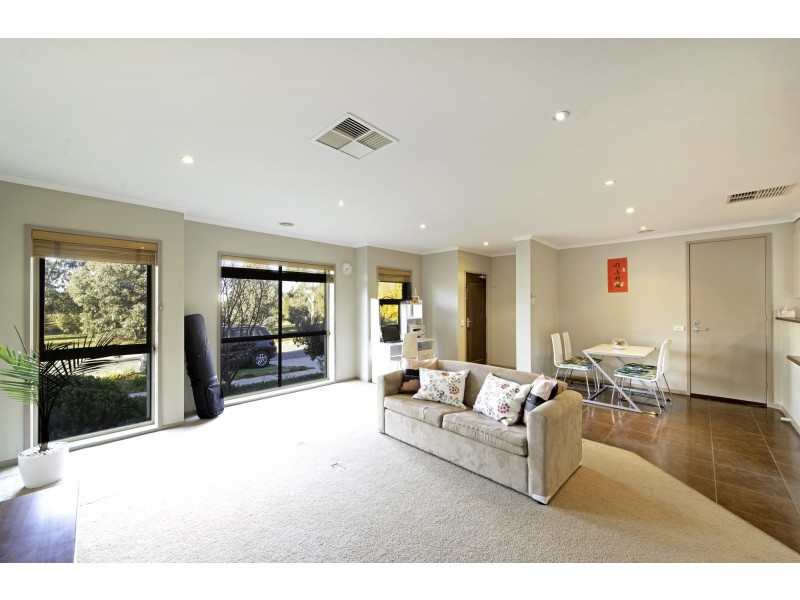 68 Alec Hope Crescent, Franklin ACT 2913