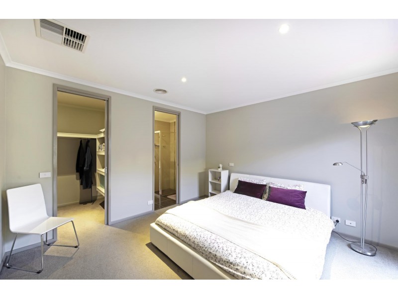 68 Alec Hope Crescent, Franklin ACT 2913