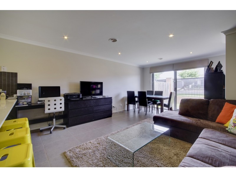 17/10 Charles Perkins Circuit, Bonner ACT 2914