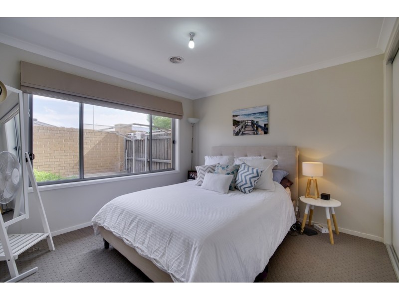 17/10 Charles Perkins Circuit, Bonner ACT 2914