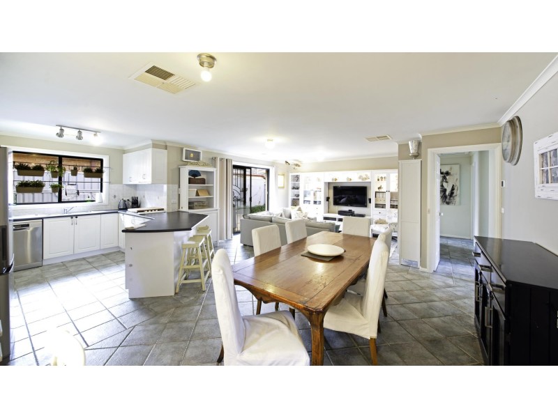 10 Wenlock Street, Amaroo ACT 2914