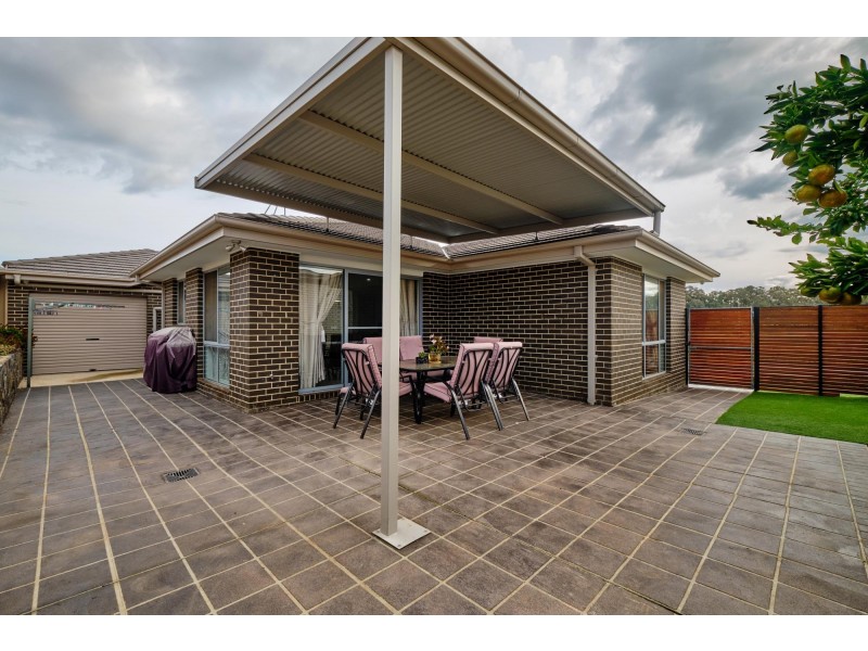 8 Yerradhang Street, Ngunnawal ACT 2913