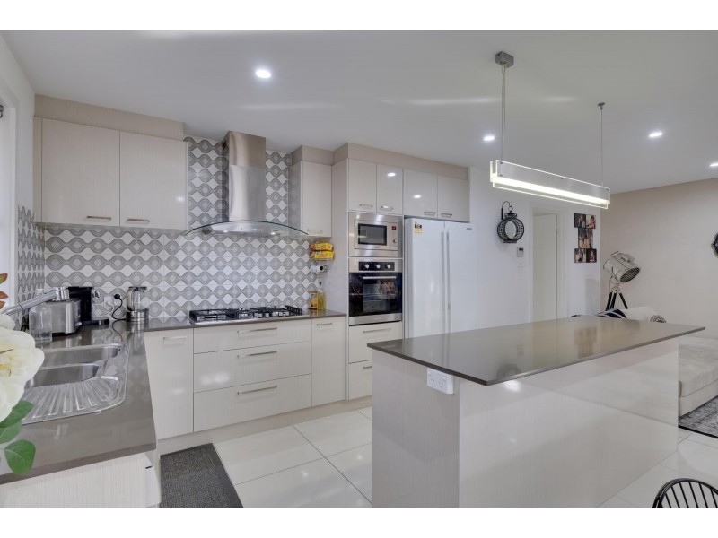 8 Yerradhang Street, Ngunnawal ACT 2913