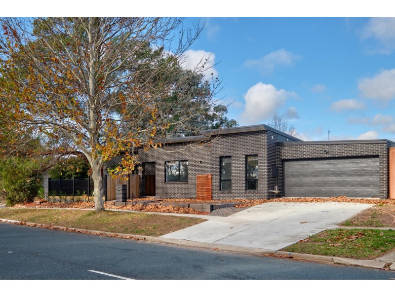 202 Osburn Drive, Macgregor ACT 2615