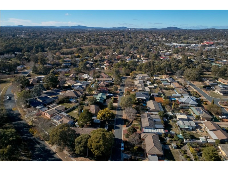202 Osburn Drive, Macgregor ACT 2615