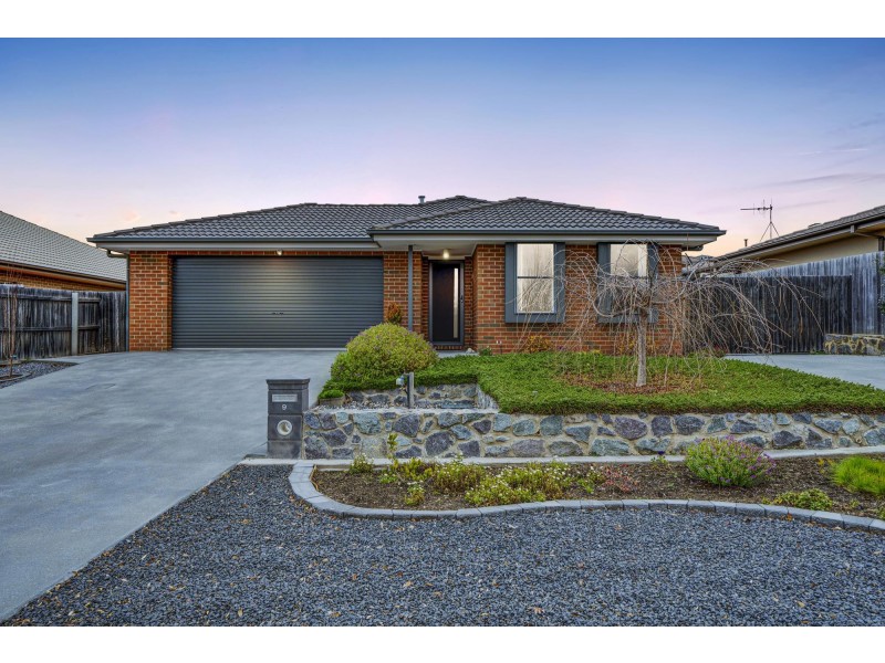 9 Borthwick Avenue, Casey ACT 2913