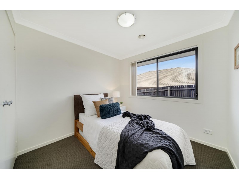 9 Borthwick Avenue, Casey ACT 2913