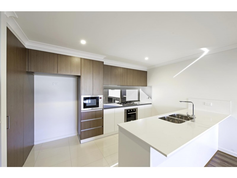 4/8 Henry Kendall Street, Franklin ACT 2913