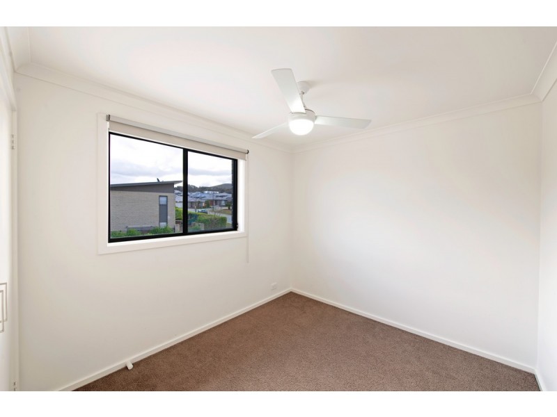 8/4 Annie Douglas Street, Casey ACT 2913
