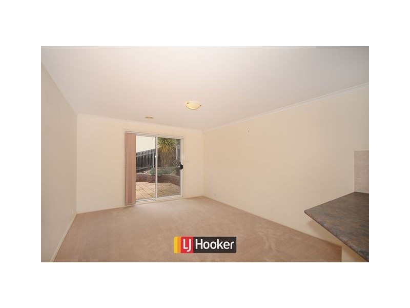 4/11 Len Waters Street, Ngunnawal ACT 2913