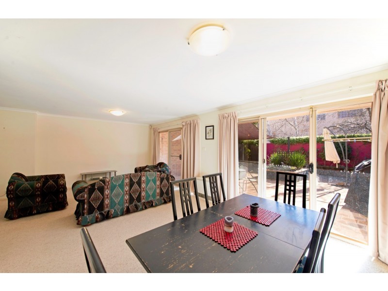 8/25 Aspinall Street, Watson ACT 2602