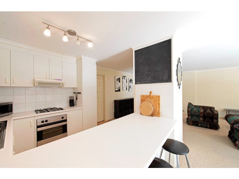 8/25 Aspinall Street, Watson ACT 2602