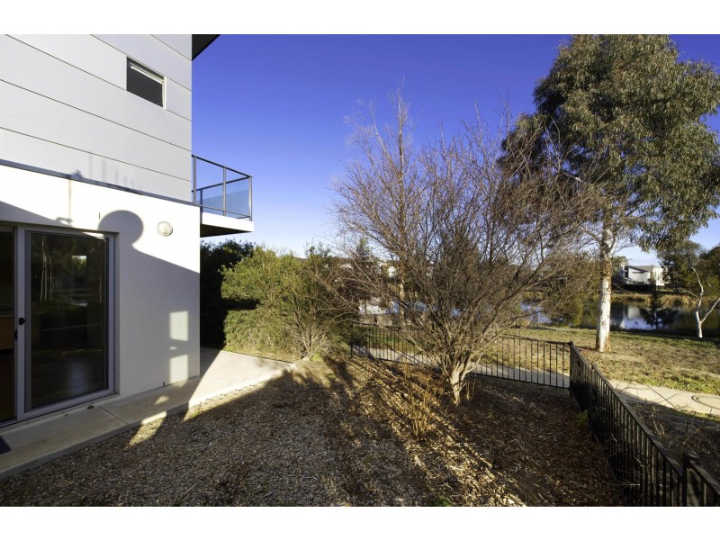 1/30 Tom Nicholas Crescent, Forde ACT 2914