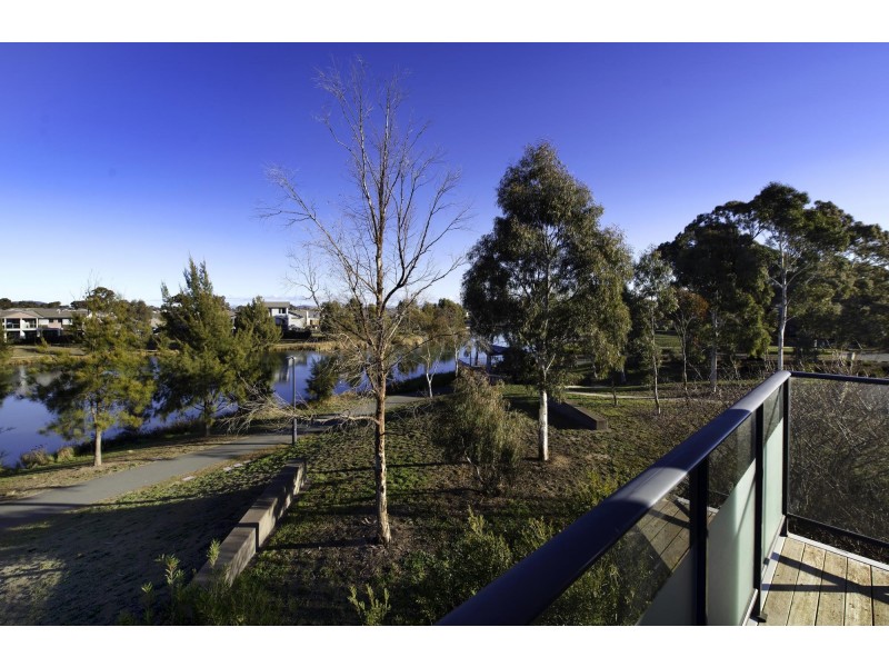 1/30 Tom Nicholas Crescent, Forde ACT 2914