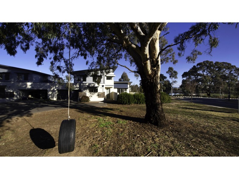 1/30 Tom Nicholas Crescent, Forde ACT 2914