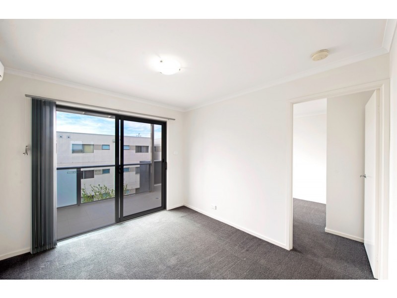 100/75 Elizabeth Jolley Street, Franklin ACT 2913