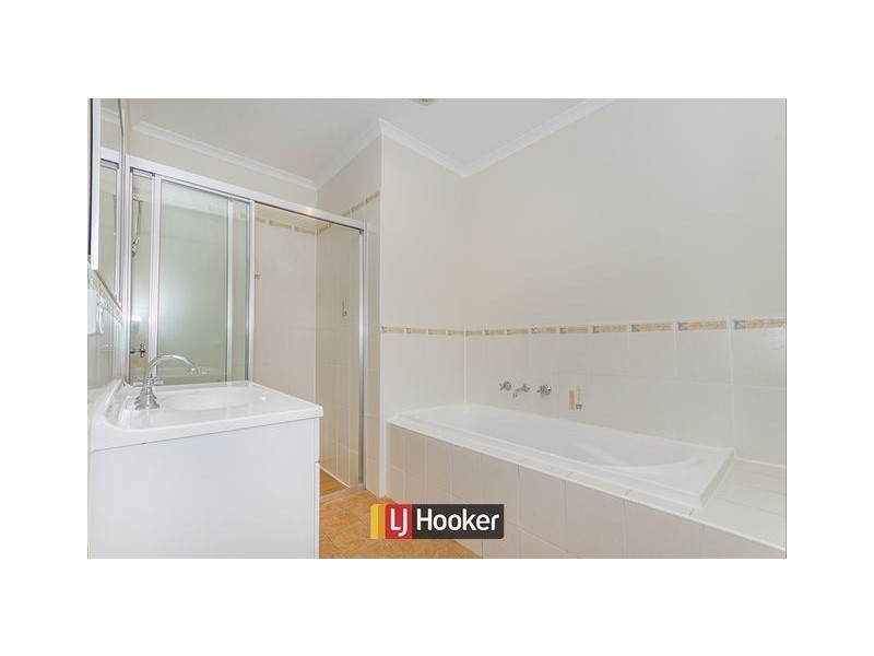 4/3 Sophia Street, Amaroo ACT 2914