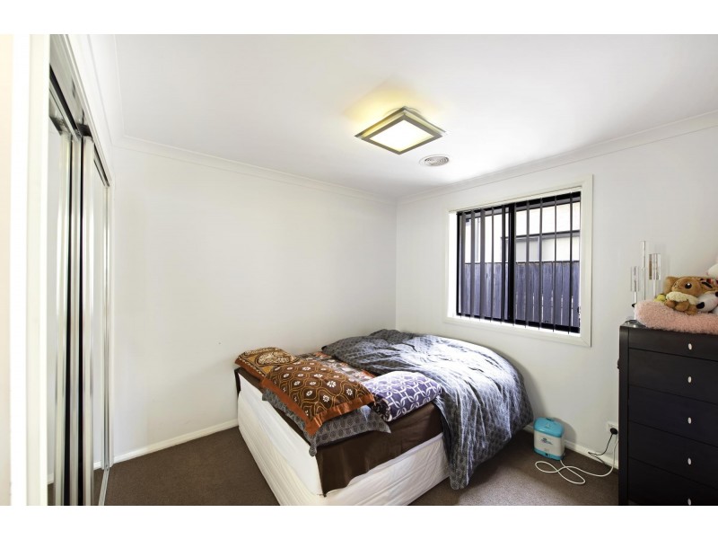 5 Bruce Dittmar Street, Forde ACT 2914