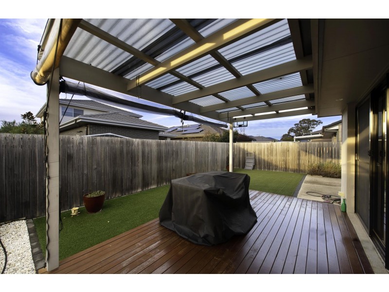 5 Bruce Dittmar Street, Forde ACT 2914