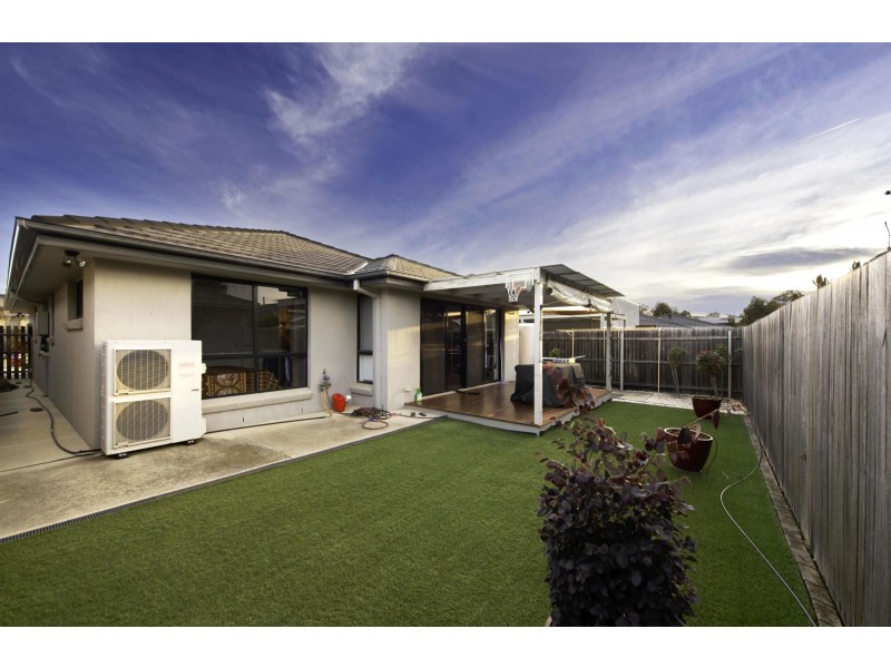 5 Bruce Dittmar Street, Forde ACT 2914