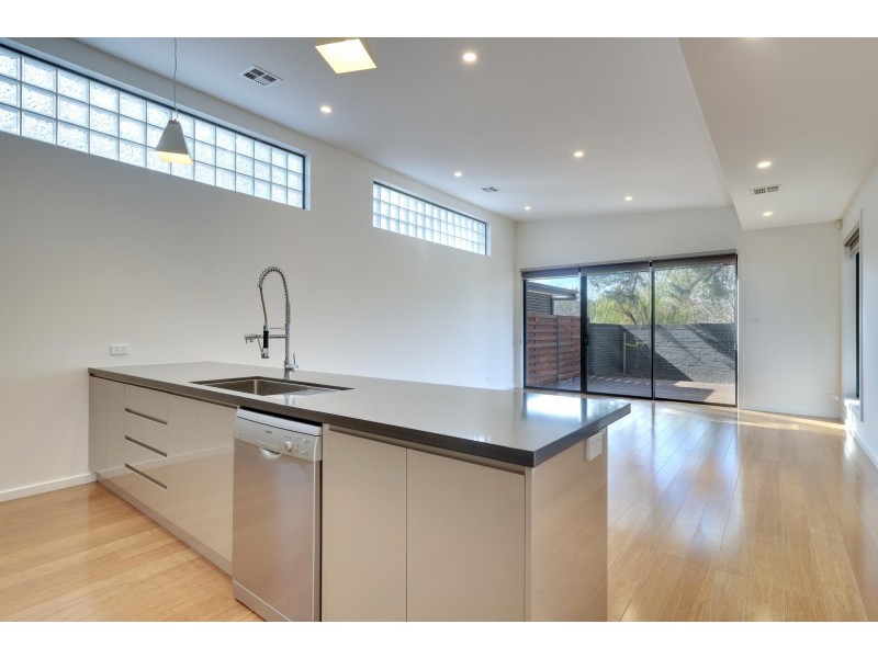 2 Luther Place, Macgregor ACT 2615