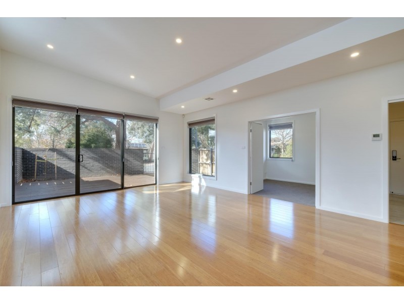 2 Luther Place, Macgregor ACT 2615