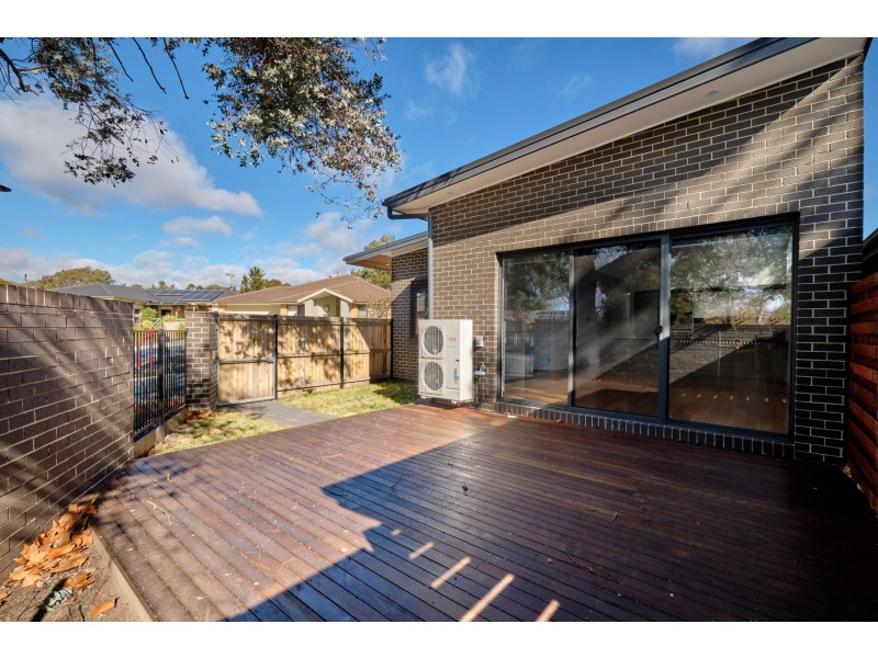 2 Luther Place, Macgregor ACT 2615