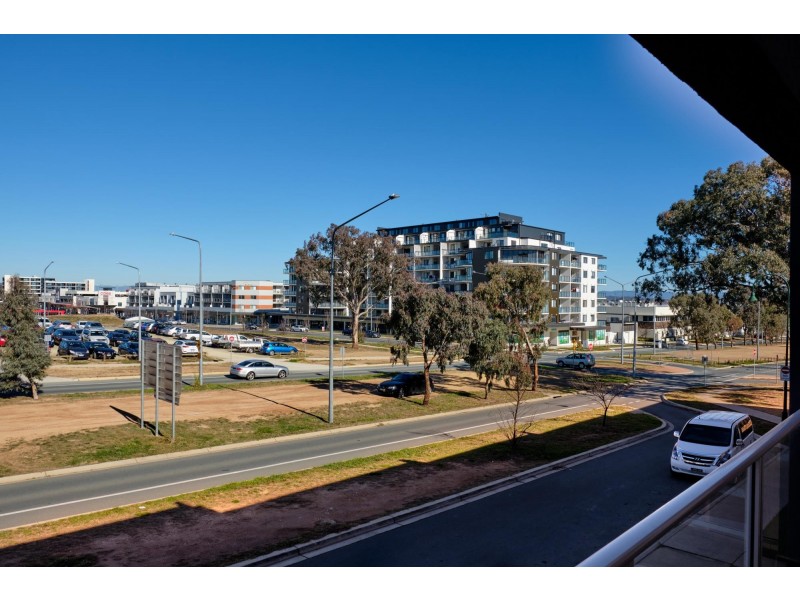 2/121 Anthony Rolfe Avenue, Gungahlin ACT 2912