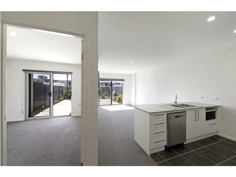 90/230 Flemington Road, Harrison ACT 2914