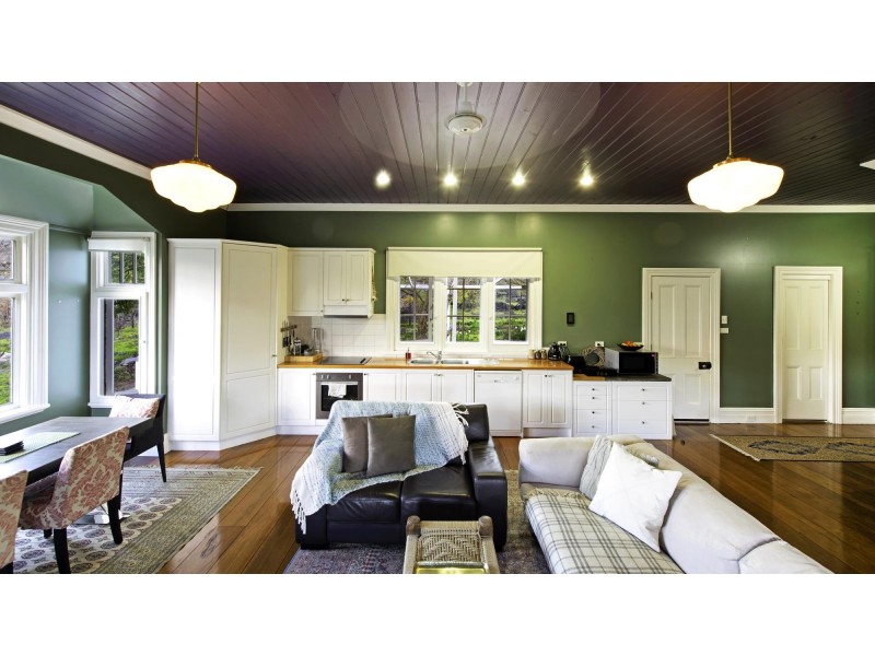 70 Caves Road, Wee Jasper NSW 2582