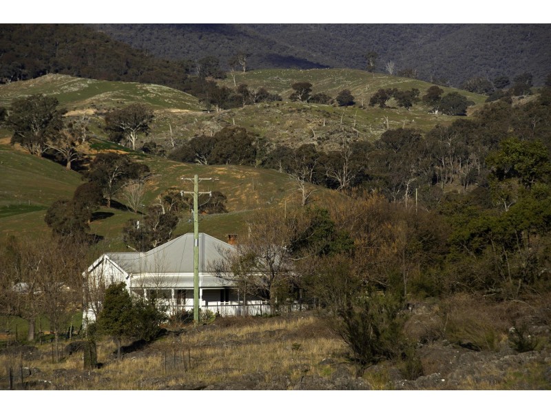 70 Caves Road, Wee Jasper NSW 2582