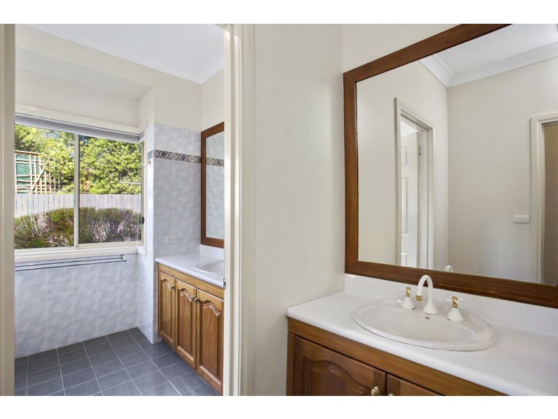 27 Feathertop Street, Palmerston ACT 2913