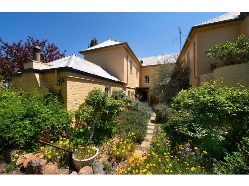 70 Rossi Street, Yass NSW 2582