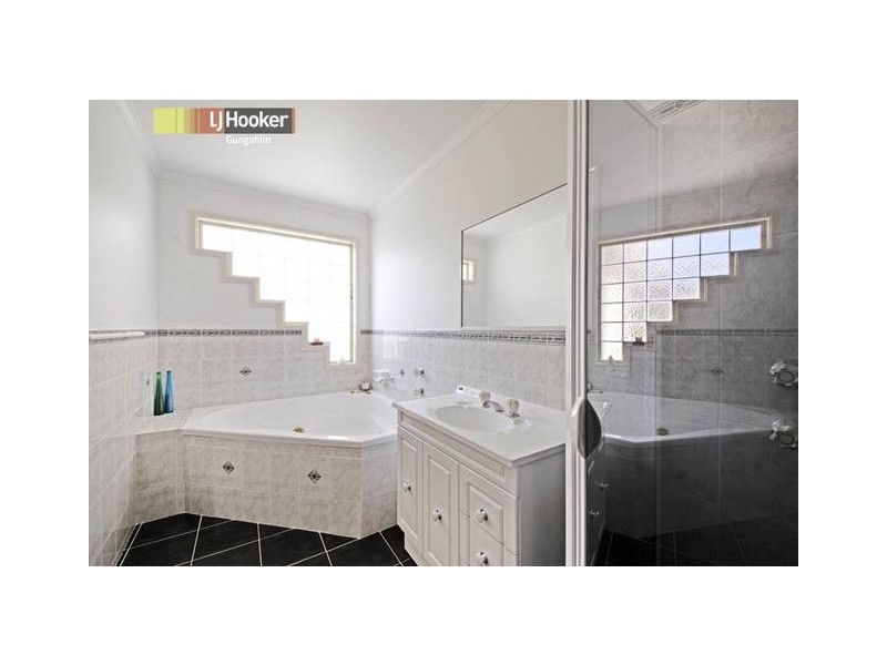 16 Bendora Crescent, Palmerston ACT 2913