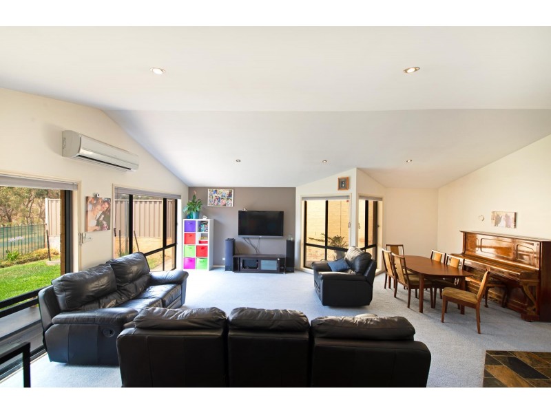 82 Wanderer Court, Amaroo ACT 2914