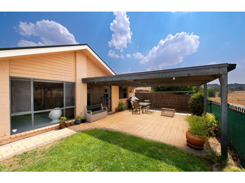 82 Wanderer Court, Amaroo ACT 2914