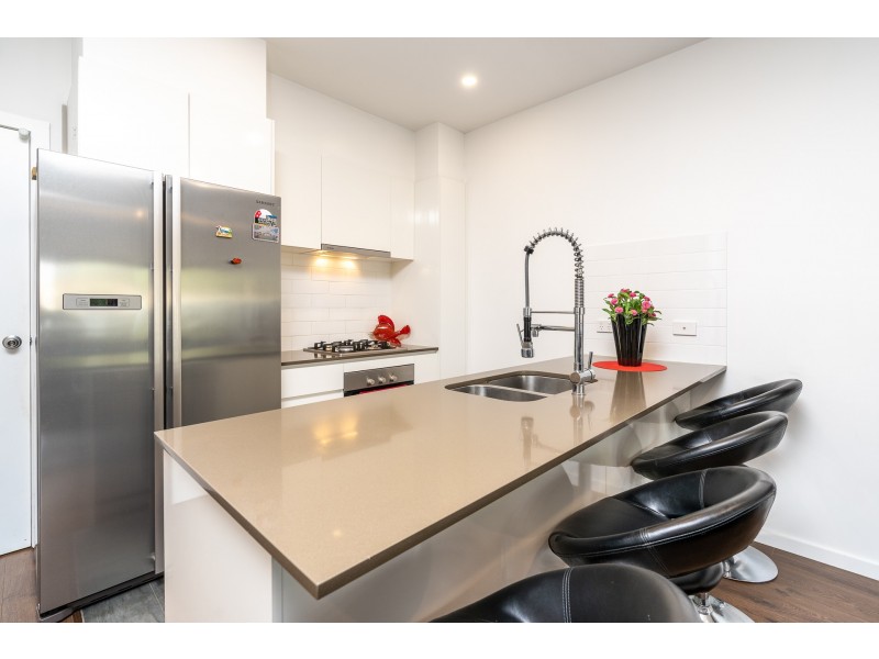 2/72 Henry Kendall Street, Franklin ACT 2913