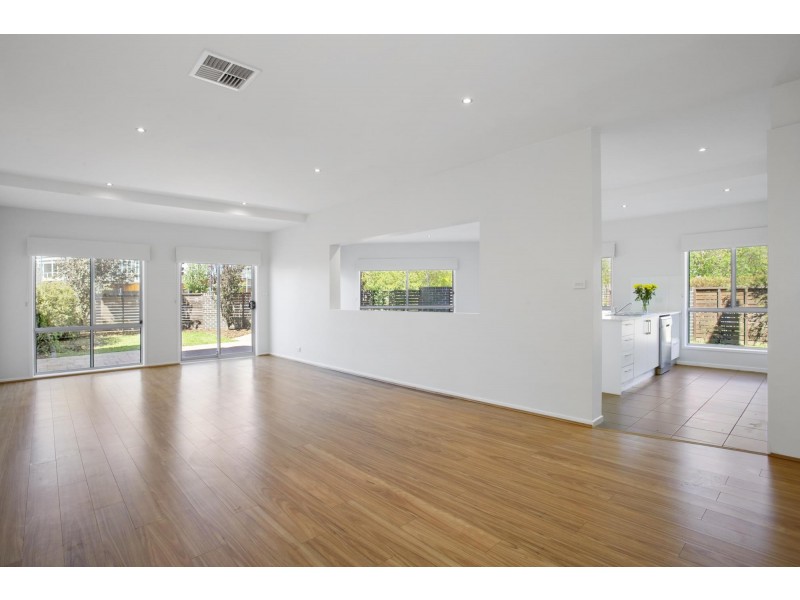 12/21 Francis Forde Boulevard, Forde ACT 2914