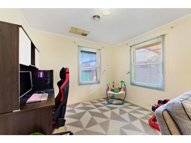 9 Glenorchy Street, Lyons ACT 2606